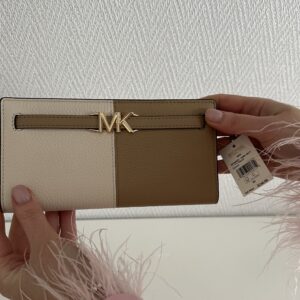 Reed Large Pebbled Leather Wallet Camel Multi - жіночий гаманець Michael Kors