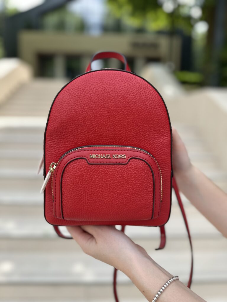 Jaycee Extra-Small Pebbled Leather Convertible Backpack у кольорі Bright Red - жіночий рюкзак Michael Kors
