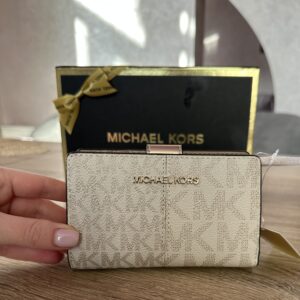 Jet Set Medium Metallic Logo Wallet - жіночий гаманець Michael Kors