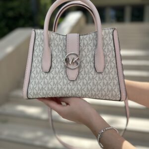 Gabby Small Logo Satchel - жіноча сумочка Michael Kors - у компактному розмірі