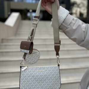 Jet Set Logo Crossbody Bag with Case for Apple AirPods Pro - жіноча сумочка Michael Kors з аксесуарами