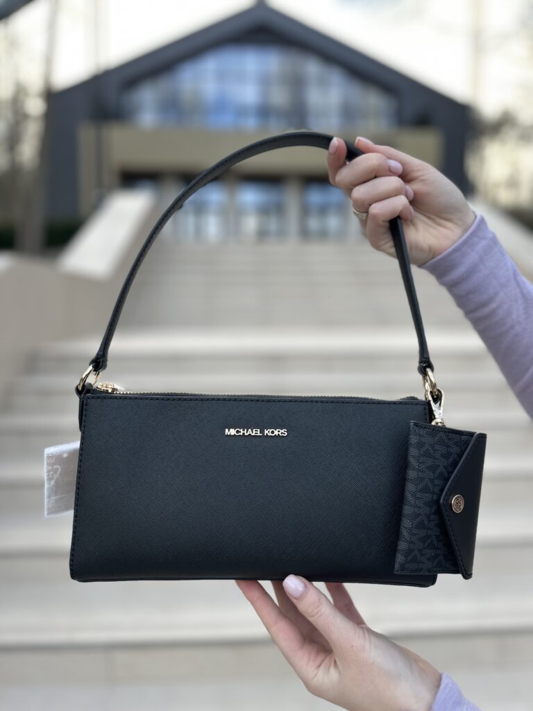 Vincent Medium Saffiano Leather Pochette with Signature Logo Card Case у кольорі Black Noir - жіноча сумочка Michael Kors