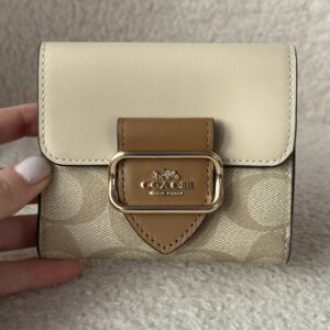 Small Morgan Wallet in Blocked Signature Canvas Light Khaki Multi - жіночий гаманець Coach