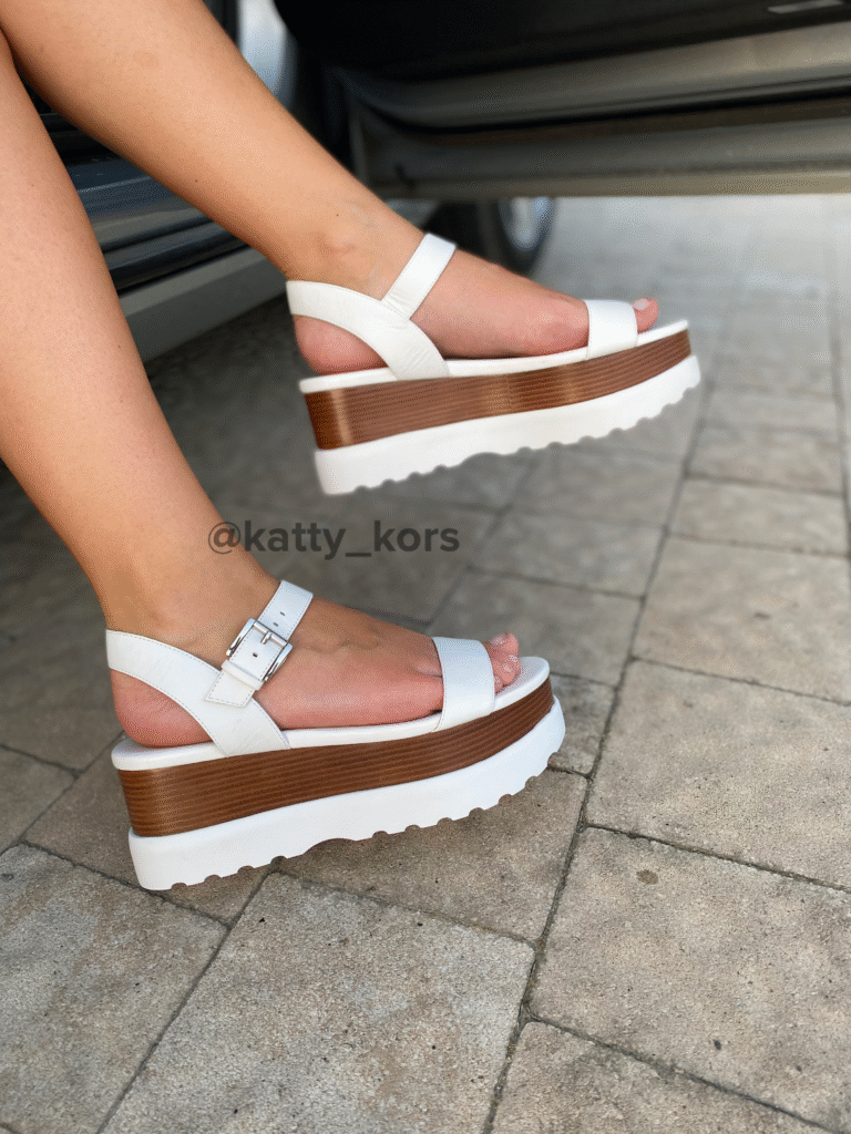 Marlon Leather Flatform Sandal у кольорі Optic White - жіночі босоніжки Michael Kors