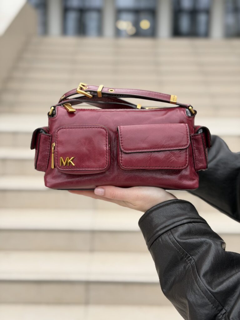 Dakota Small Leather Shoulder Bag у кольорі Mulberry - жіноча сумочка Michael Kors