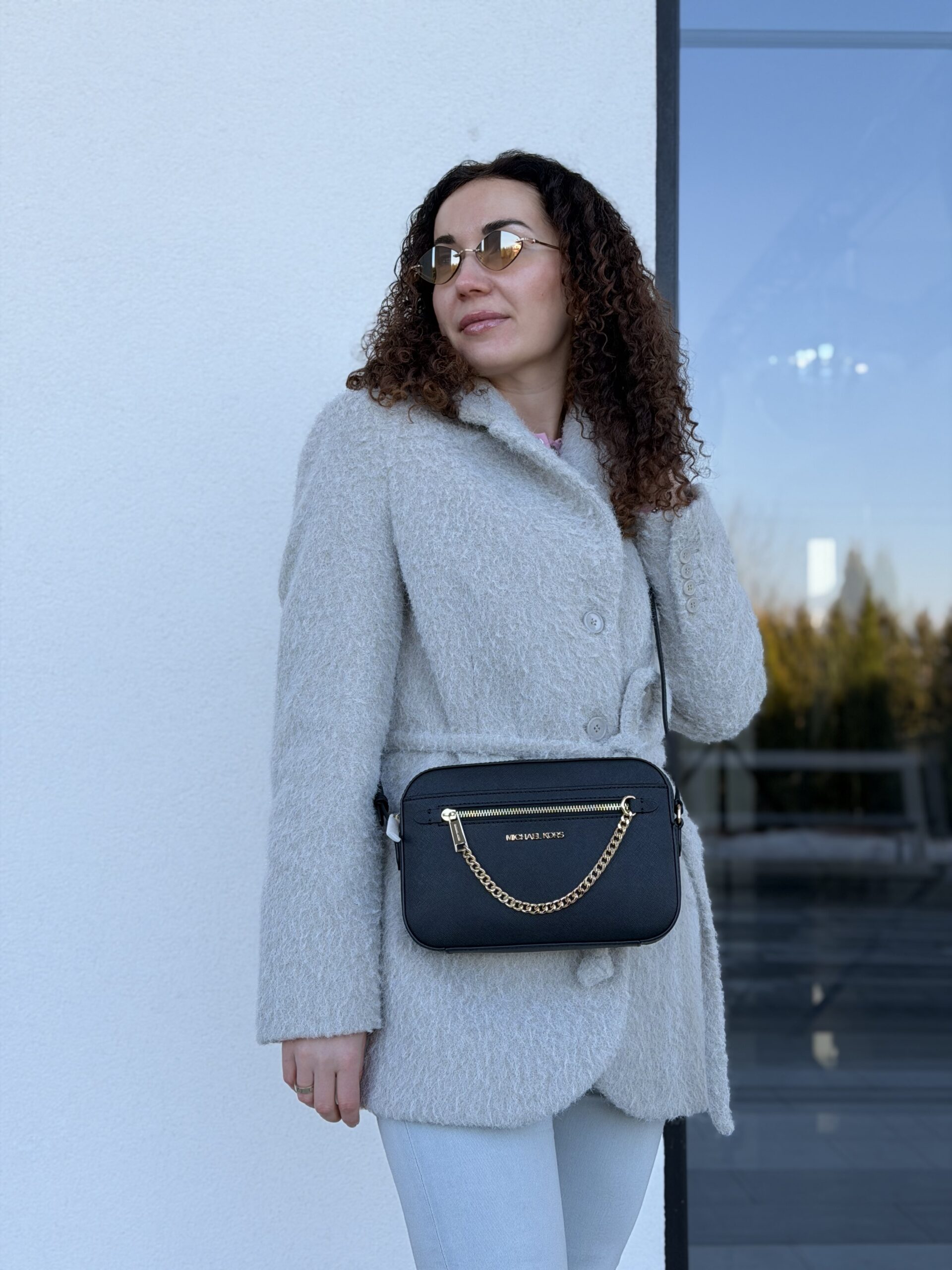 Jet Set Large Saffiano Leather Crossbody Bag у кольорі Black - жіноча сумочка Michael Kors - Зображення 4