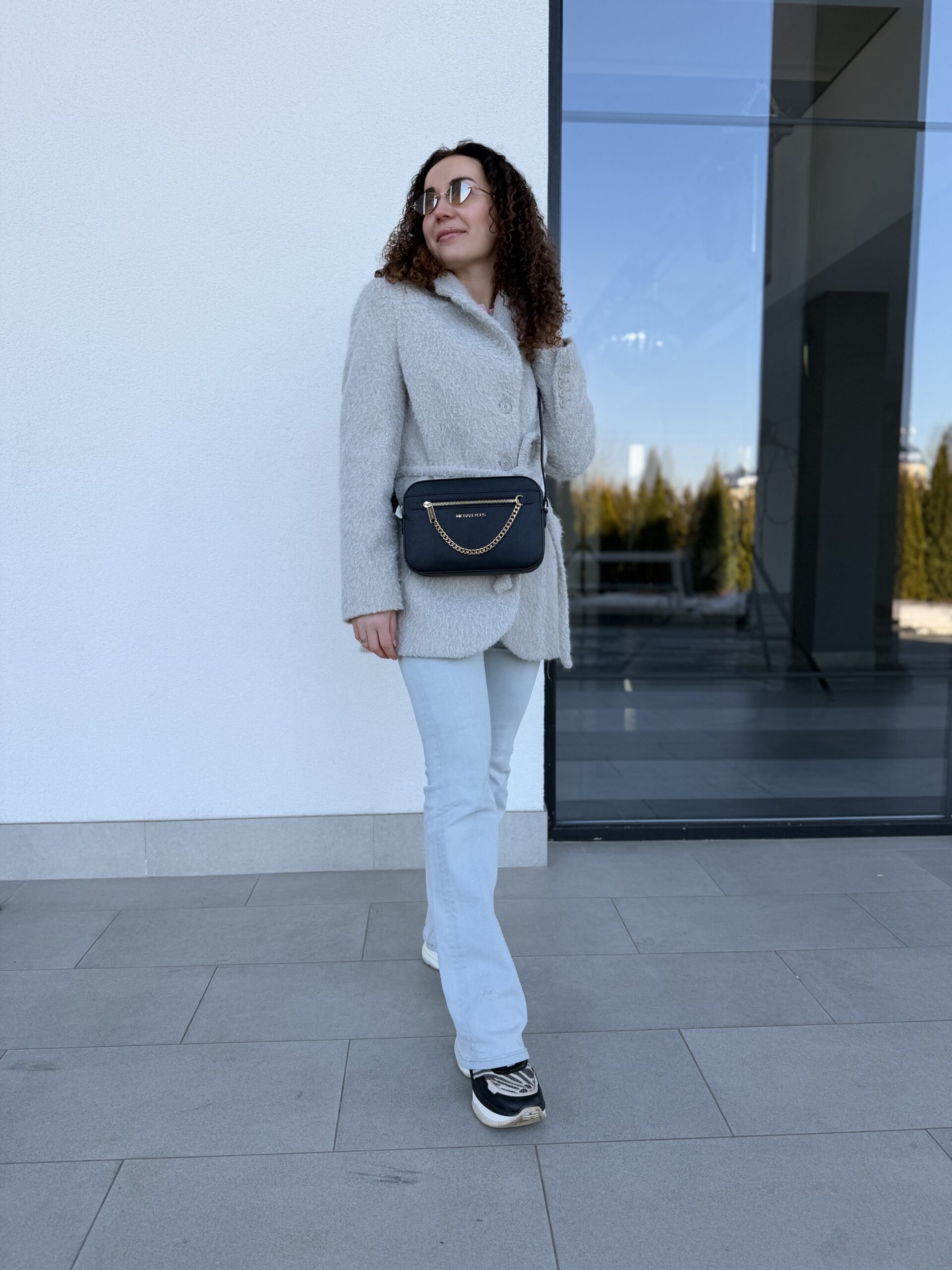 Jet Set Large Saffiano Leather Crossbody Bag у кольорі Black - жіноча сумочка Michael Kors - Зображення 3