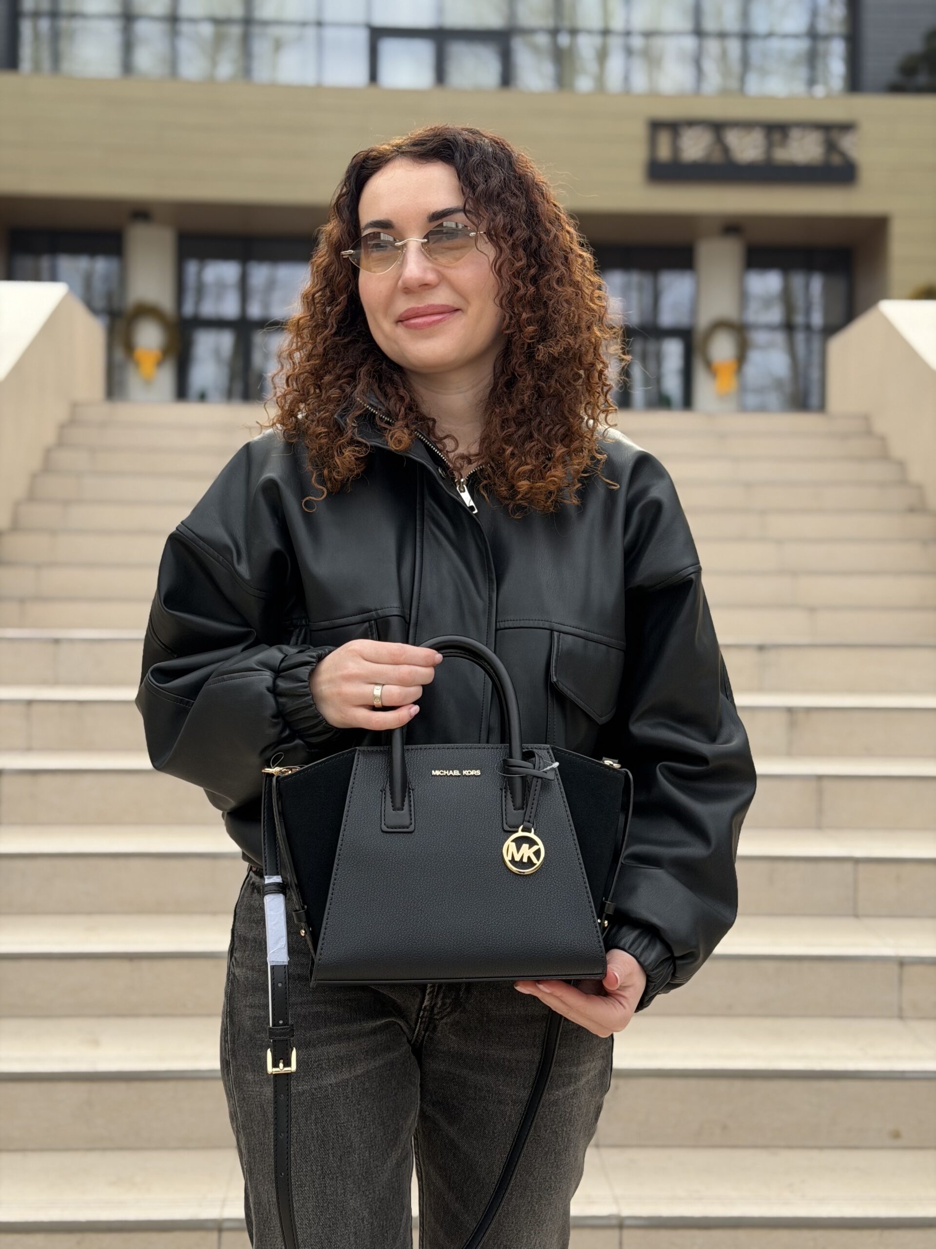 Avril Small Pebbled Leather Satchel у кольорі Black — жіноча сумка Michael Kors - Зображення 3