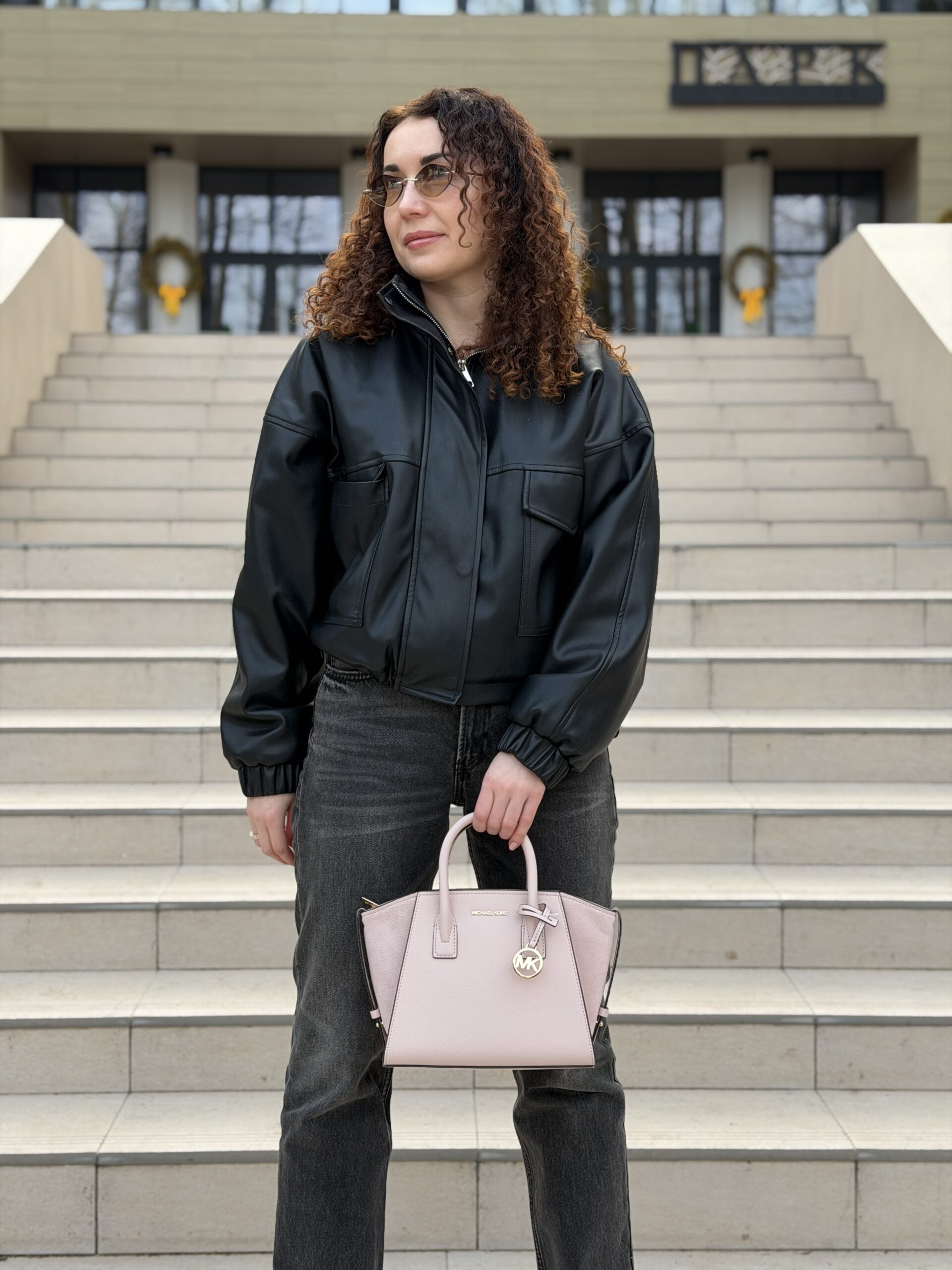 Avril Small Pebbled Leather Satchel у кольорі Powder Blush — жіноча сумка Michael Kors - Зображення 9