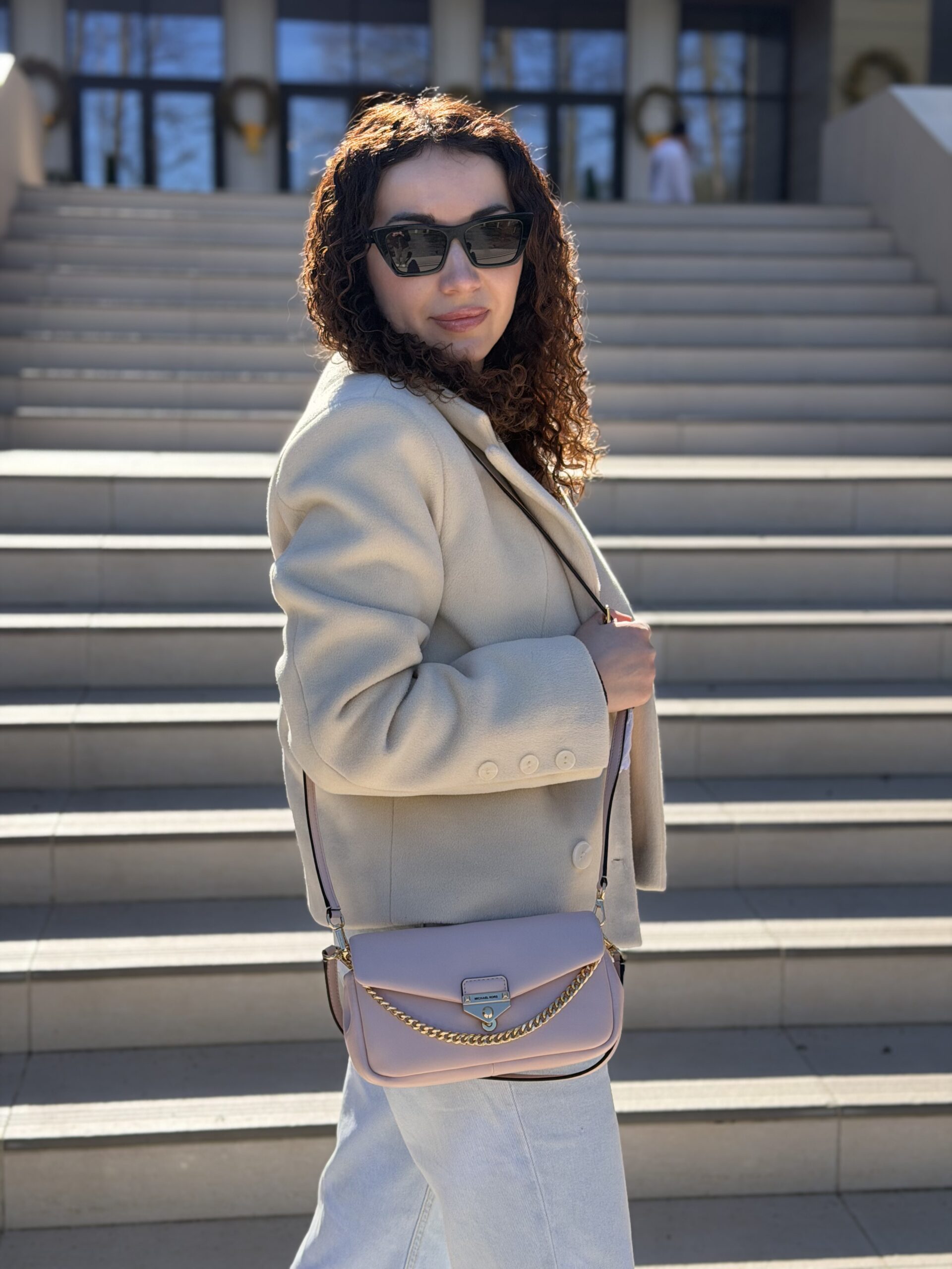 Soho Small Convertible Shoulder Bag у кольорі Powder Blush — жіноча сумка Michael Kors - Зображення 7
