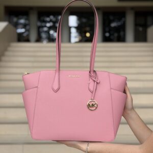 Marilyn Medium Saffiano Leather Tote Bag у кольорі Carnation — жіноча сумка Michael Kors