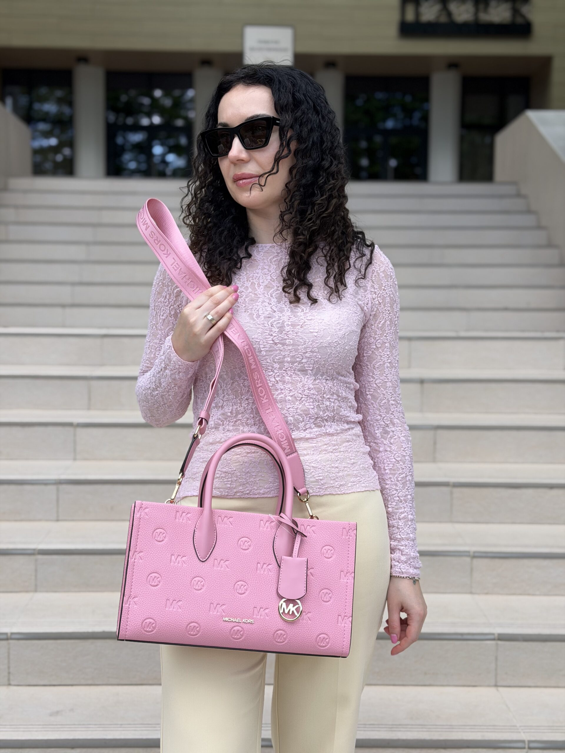 Mirella Medium Logo Debossed Satchel у кольорі Carnation — жіноча сумка Michael Kors - Зображення 7