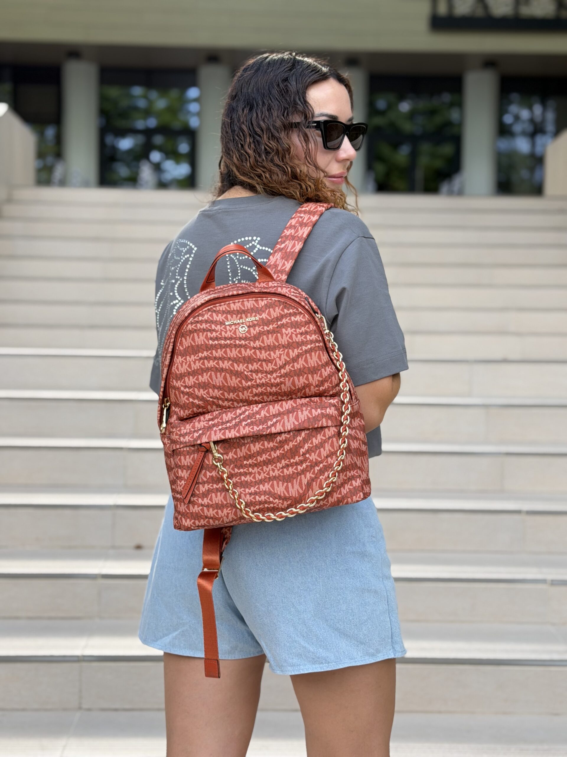 Slater Medium Animal Print Logo Backpack у кольорі Deep Orange - жіночий рюкзак Michael Kors - Зображення 6