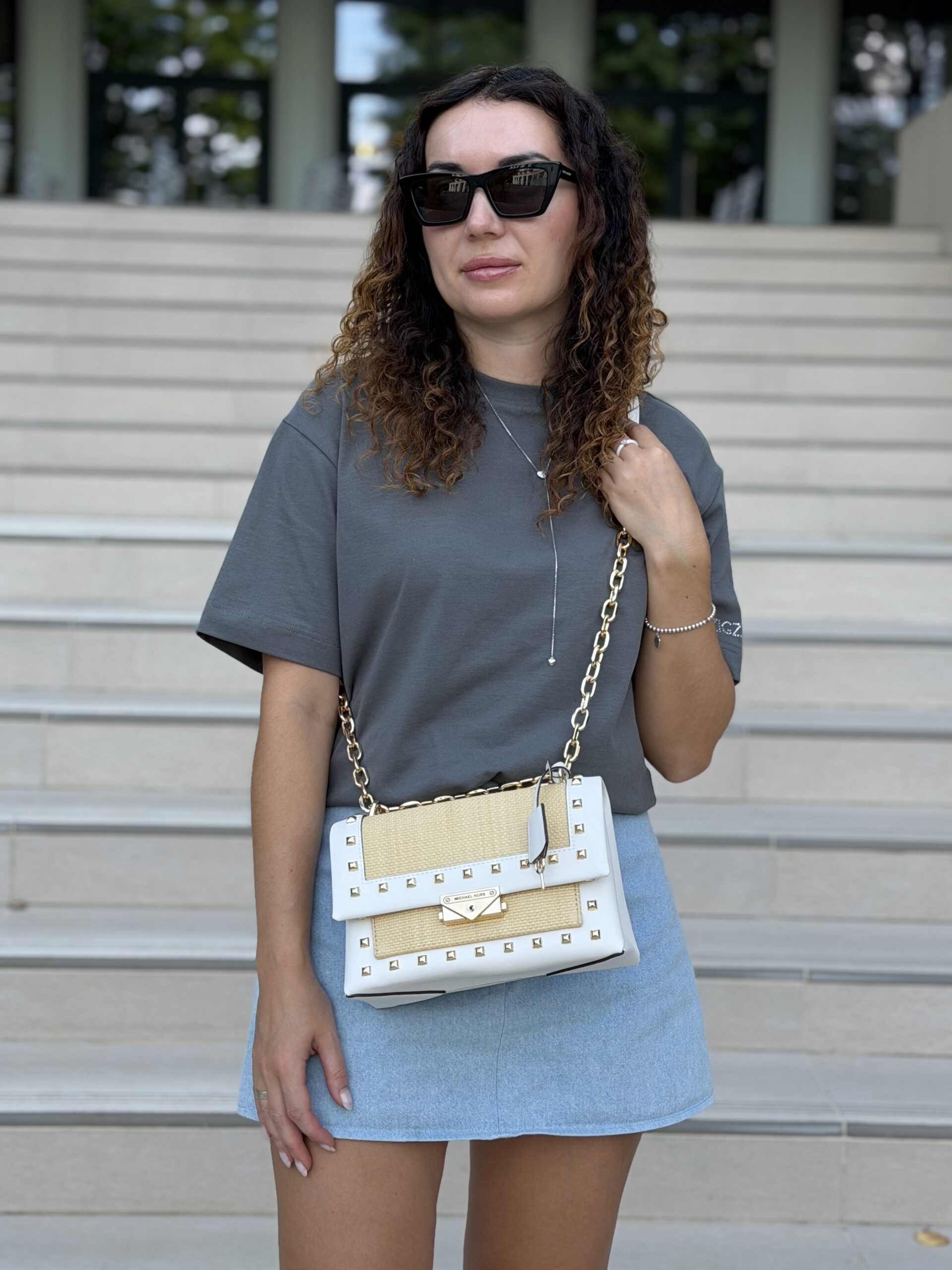 Cece Medium Straw and Studded Shoulder Bag у кольорі Optic White - жіноча сумочка Michael Kors - Зображення 7