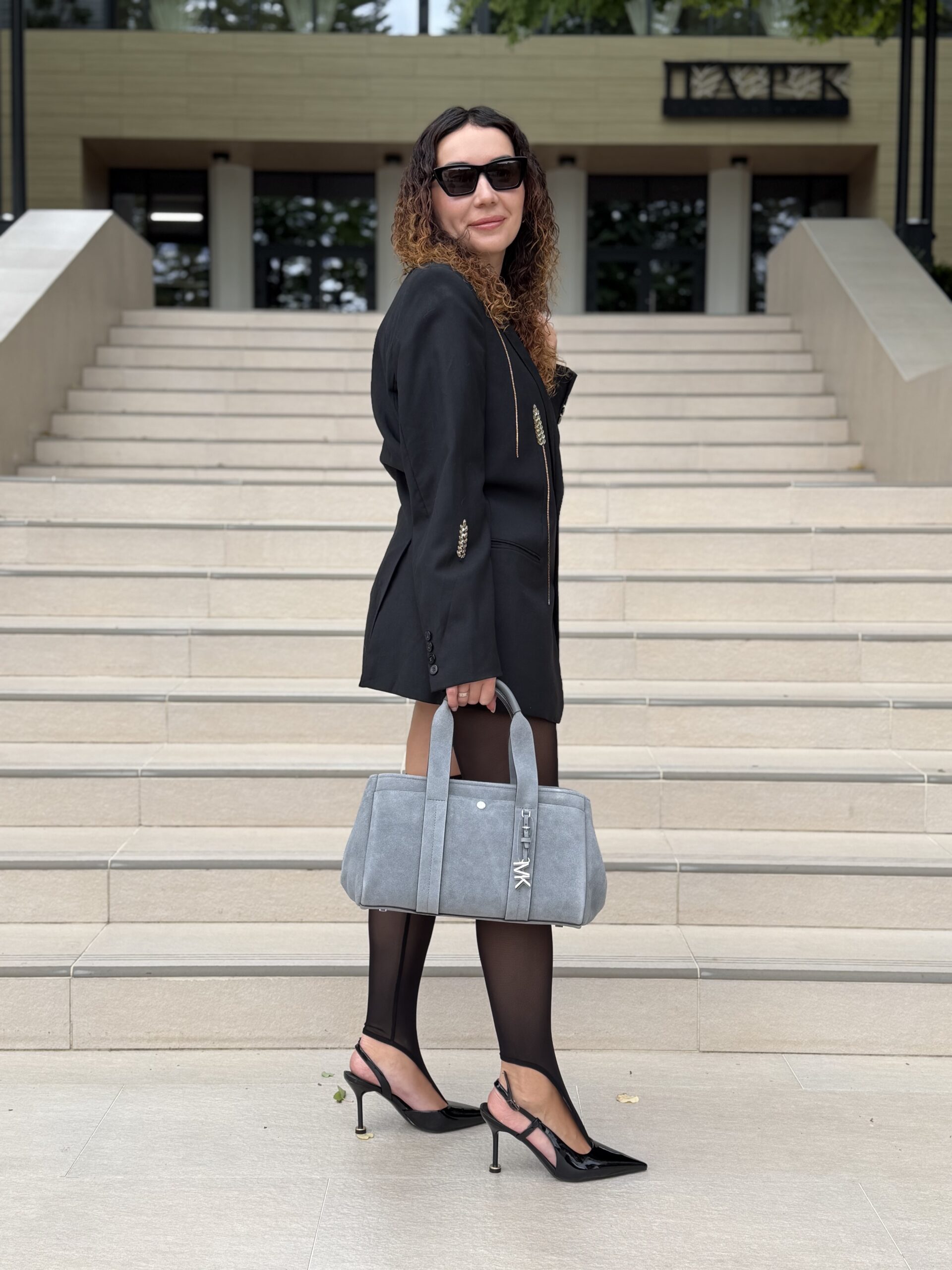 Romee Small Suede Satchel у кольорі Storm — жіноча сумка Michael Kors - Зображення 8