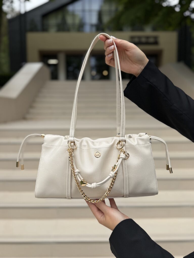 Matilda Small Cinched Shoulder Bag у кольорі Cream — жіноча сумка Michael Kors