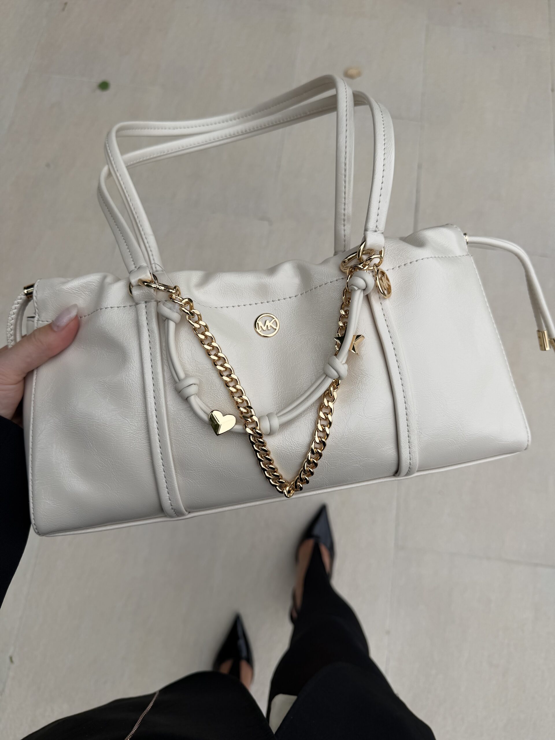 Matilda Small Cinched Shoulder Bag у кольорі Cream — жіноча сумка Michael Kors - Зображення 7