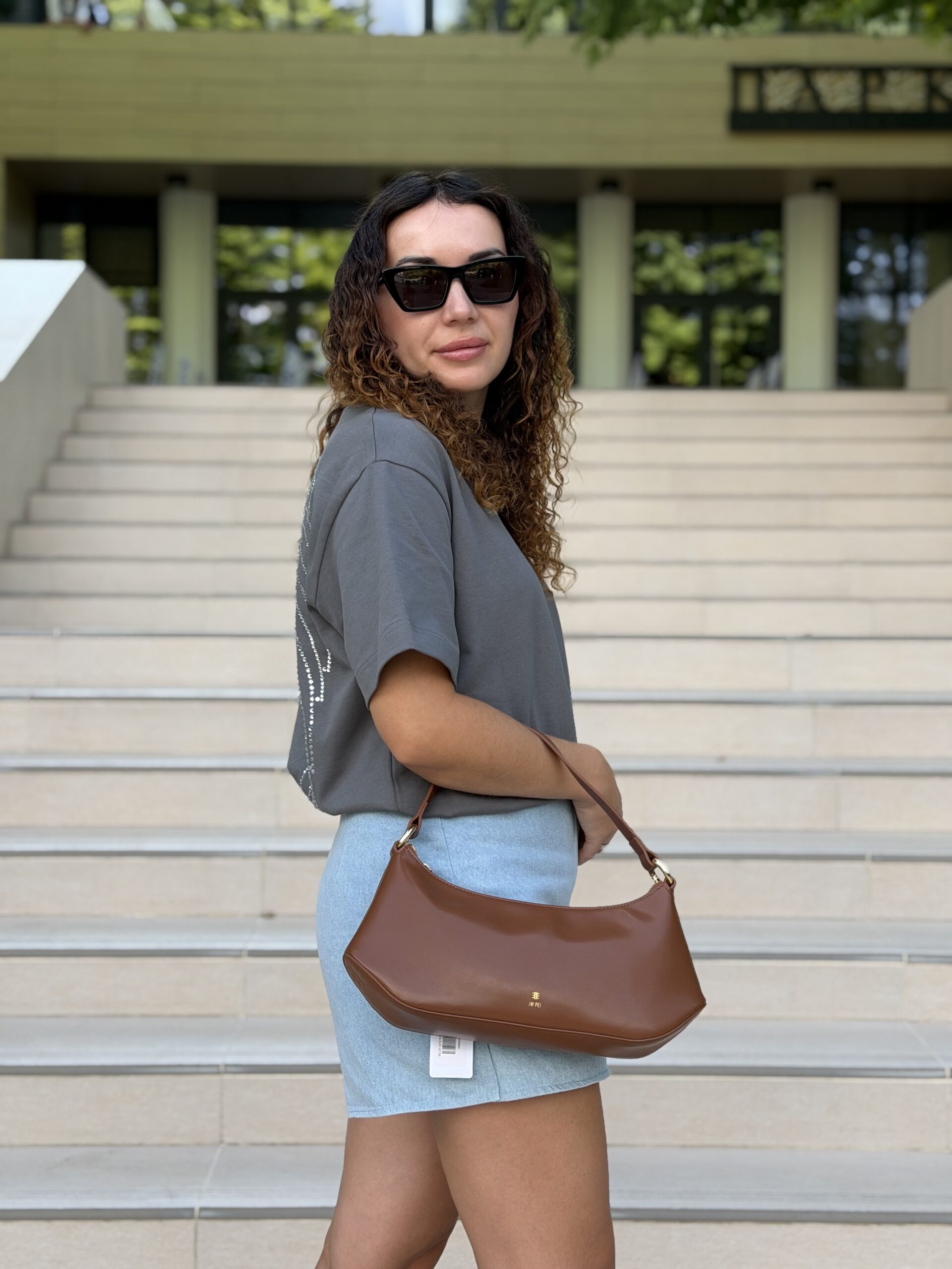 Lily Shoulder Bag у кольорі Brown - жіноча сумочка JW PEI - Зображення 6