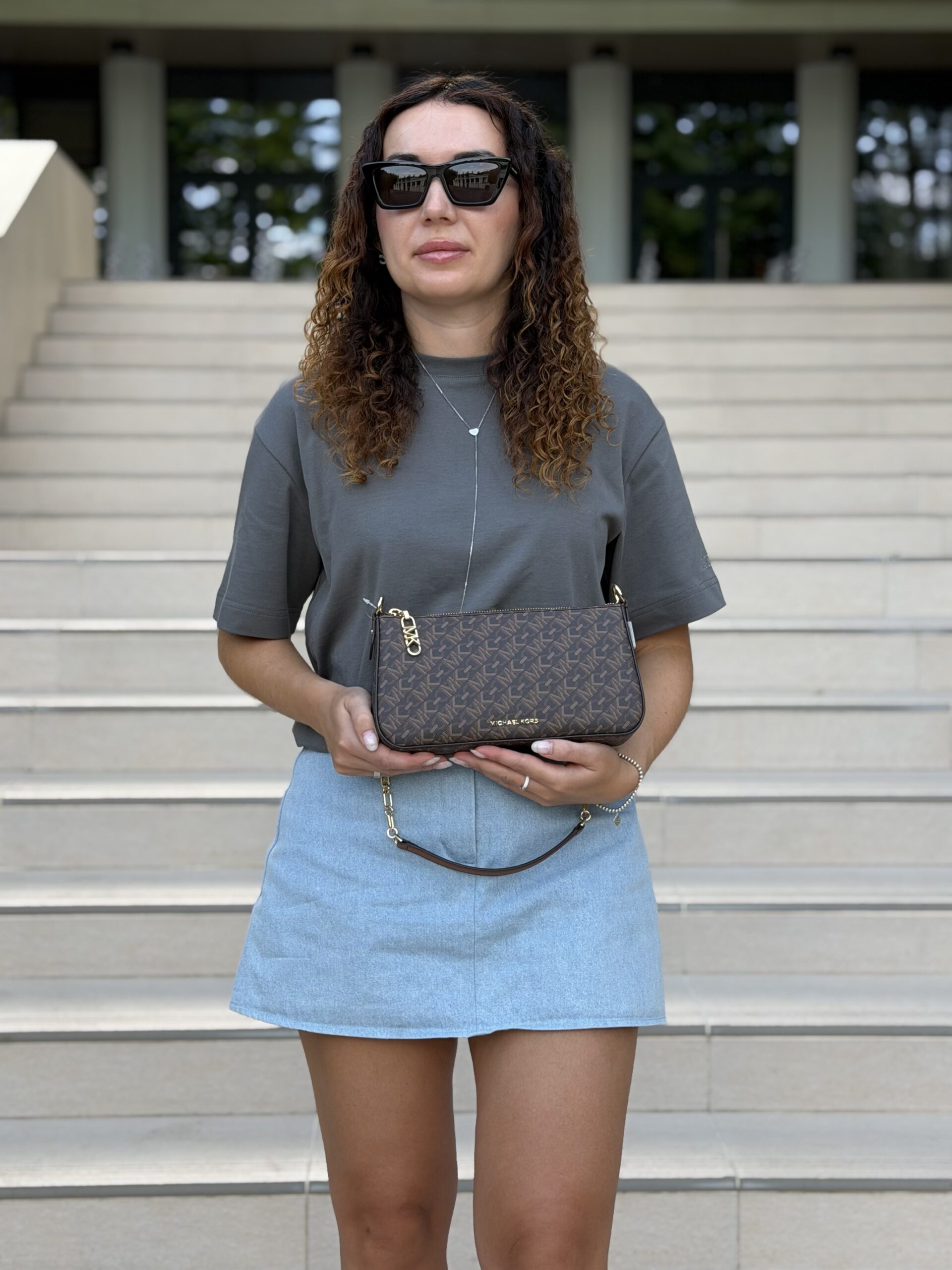 Empire Medium Chain-Link Pochette у кольорі Brown Luggage - жіноча сумочка Michael Kors - Зображення 9